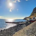 Castro Villa Estreito Da Calheta