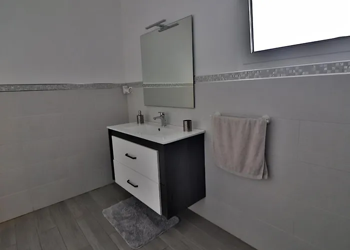 Castro Estreito Da Calheta