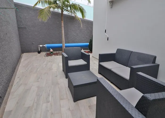 Castro * Estreito Da Calheta